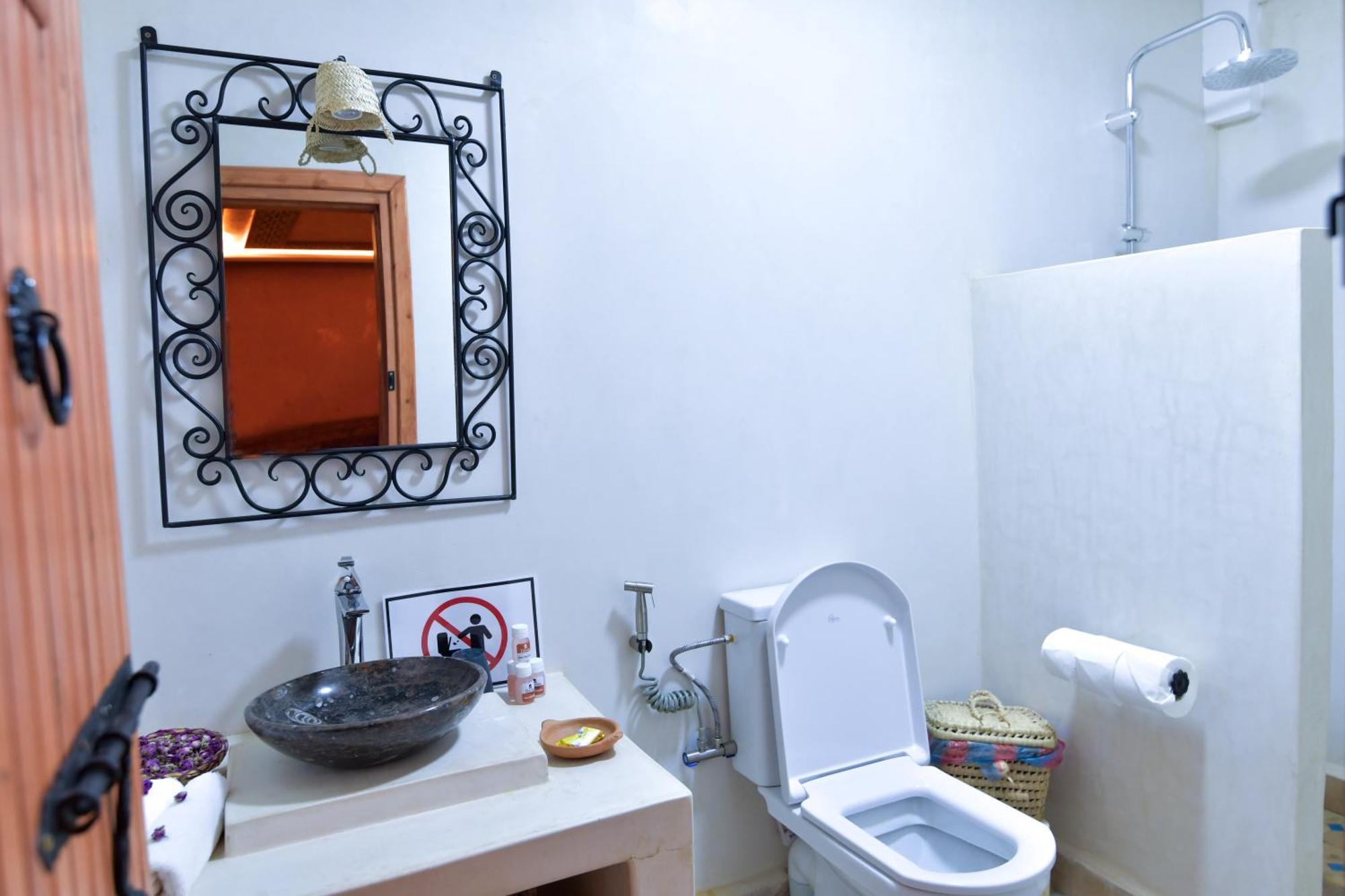 Dar Chams Ouarzazate Hotel Екстериор снимка